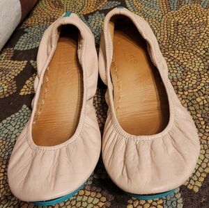 *LAST CALL* Tieks ((sz 8))